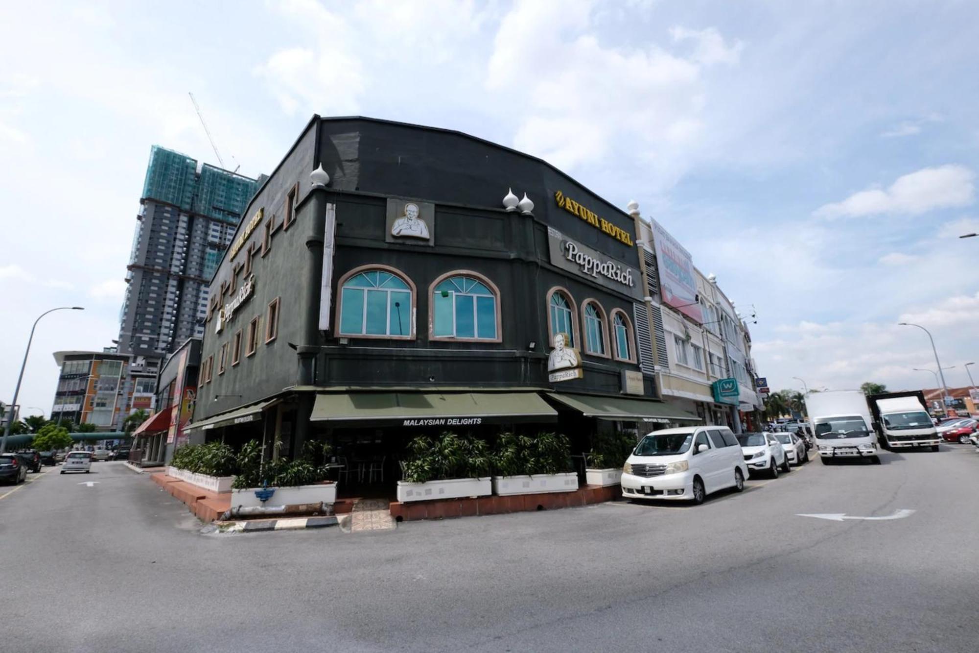 Super Oyo 707 Ayuni Hotel Bangi Buitenkant foto