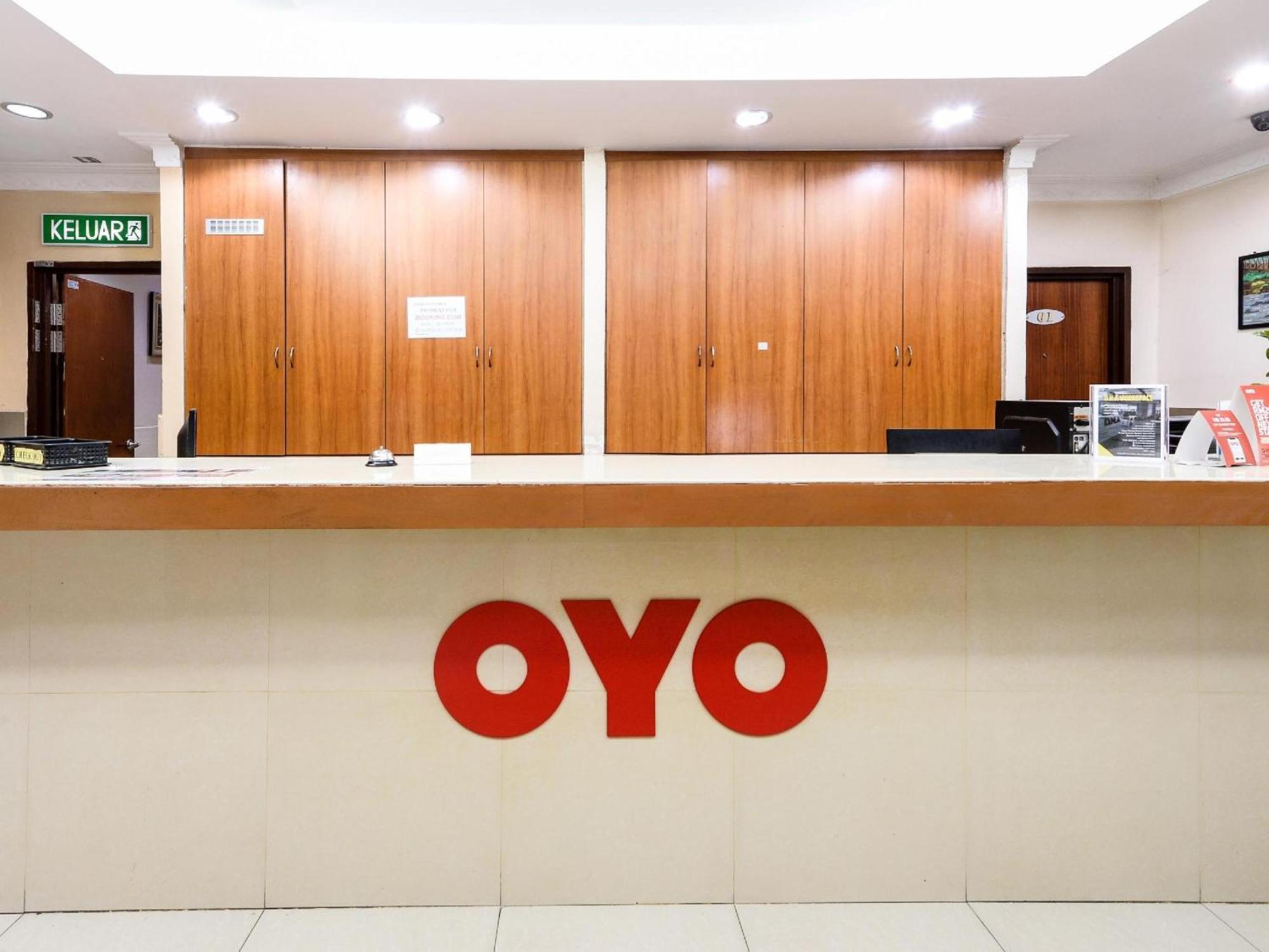 Super Oyo 707 Ayuni Hotel Bangi Buitenkant foto